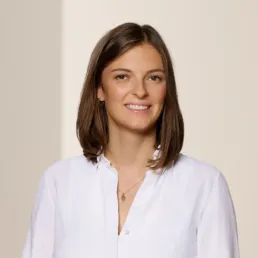 Kieferorthopädin in der Praxis Dr. Girthofer in München